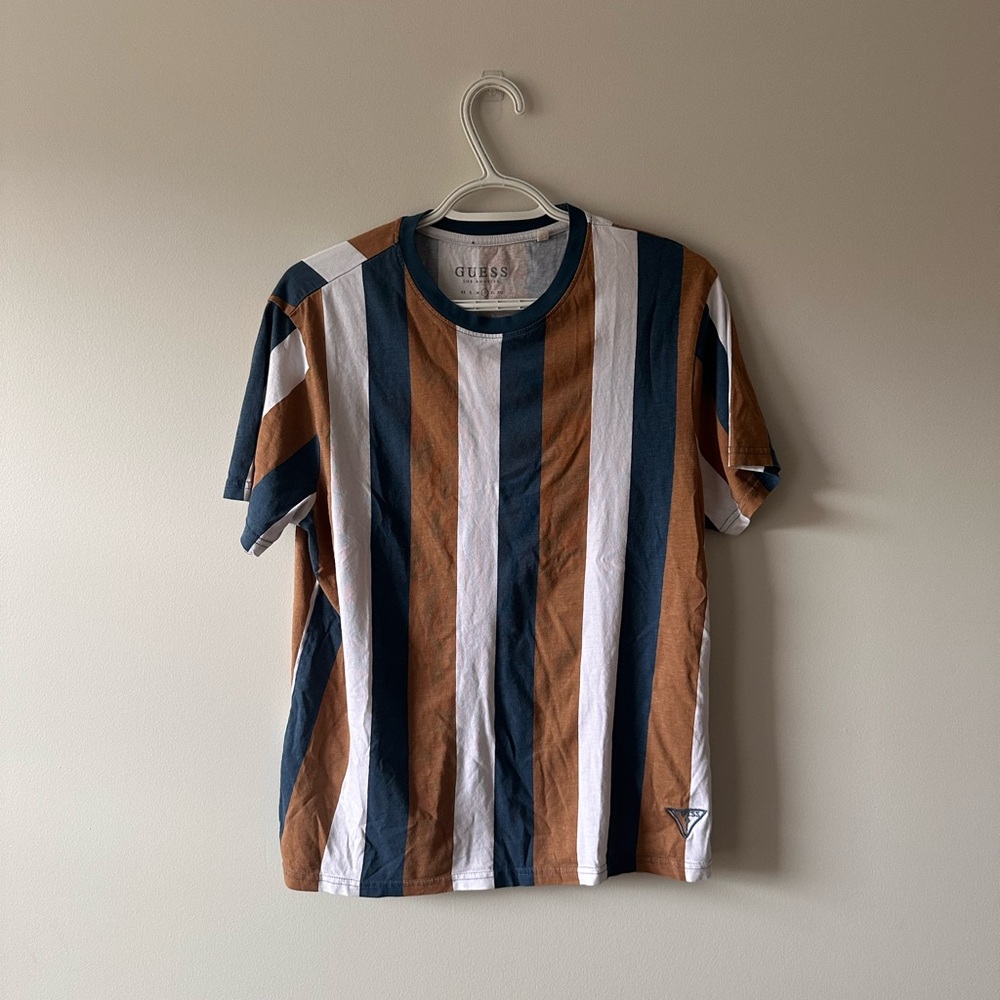 GUESS T-shirt
